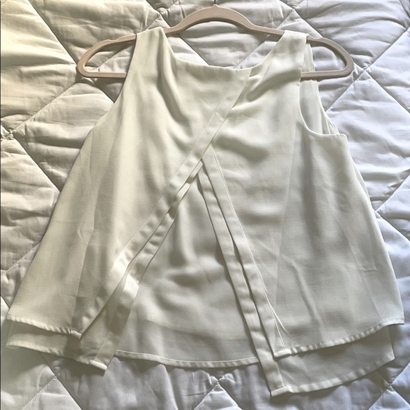 Split back tank - Picture 2 of 3